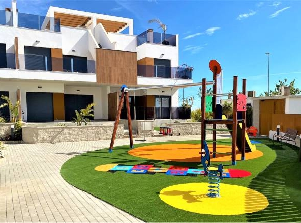 lamar-playground-Costa Blanca