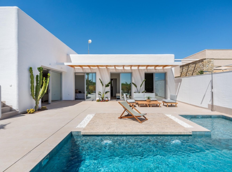 Villa-Creta-Pool-Costa Blanca